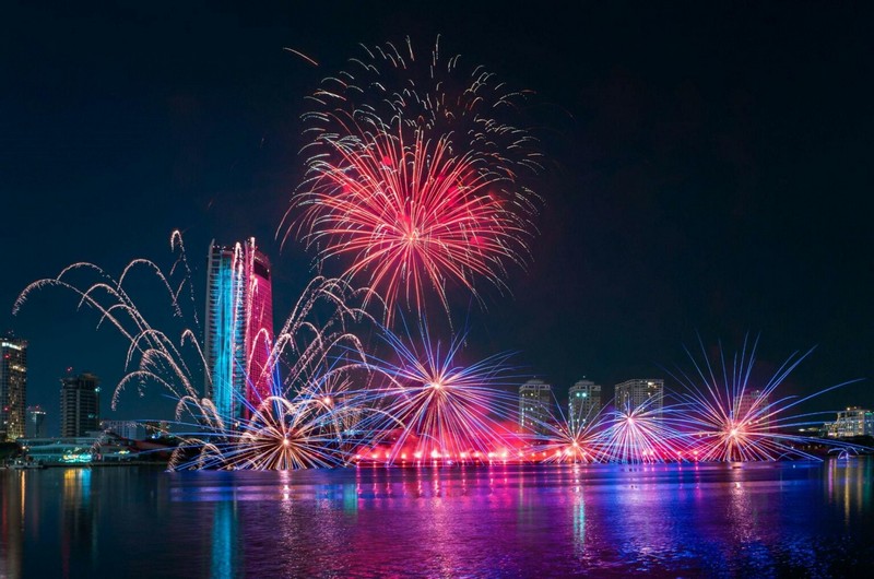 Pháo hoa Đà Nẵng 2025 đẹp